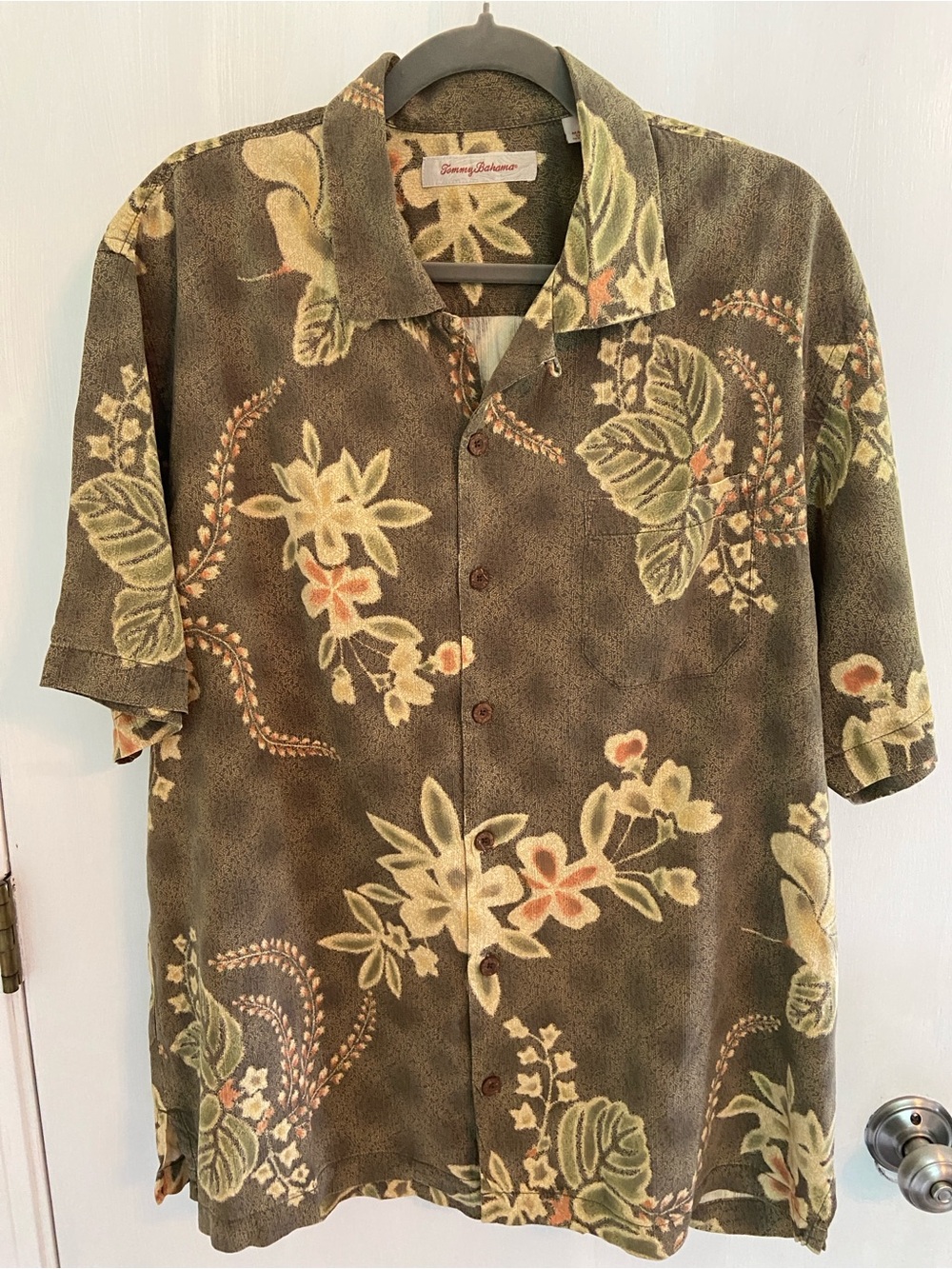 Vintage Tommy Bahama 100% Silk Olive Green Floral Hawaiian Camp Shirt Mens L